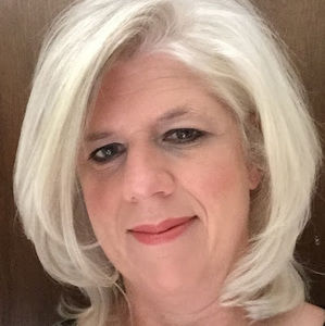 Meet your Posher, Tonya